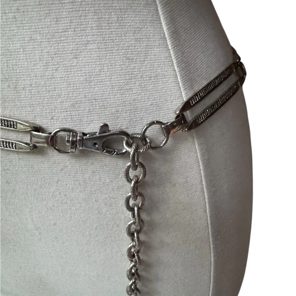 1990s/Y2K Silver-Tone Rectangular Link Metal Chain w/Lobster Clasp‎ Closure Belt